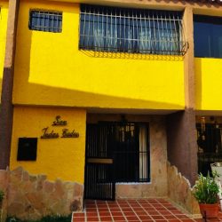TOWN HOUSE EN ALQUILER EN ALTOS DE LA ESMERALDA / SAN DIEGO